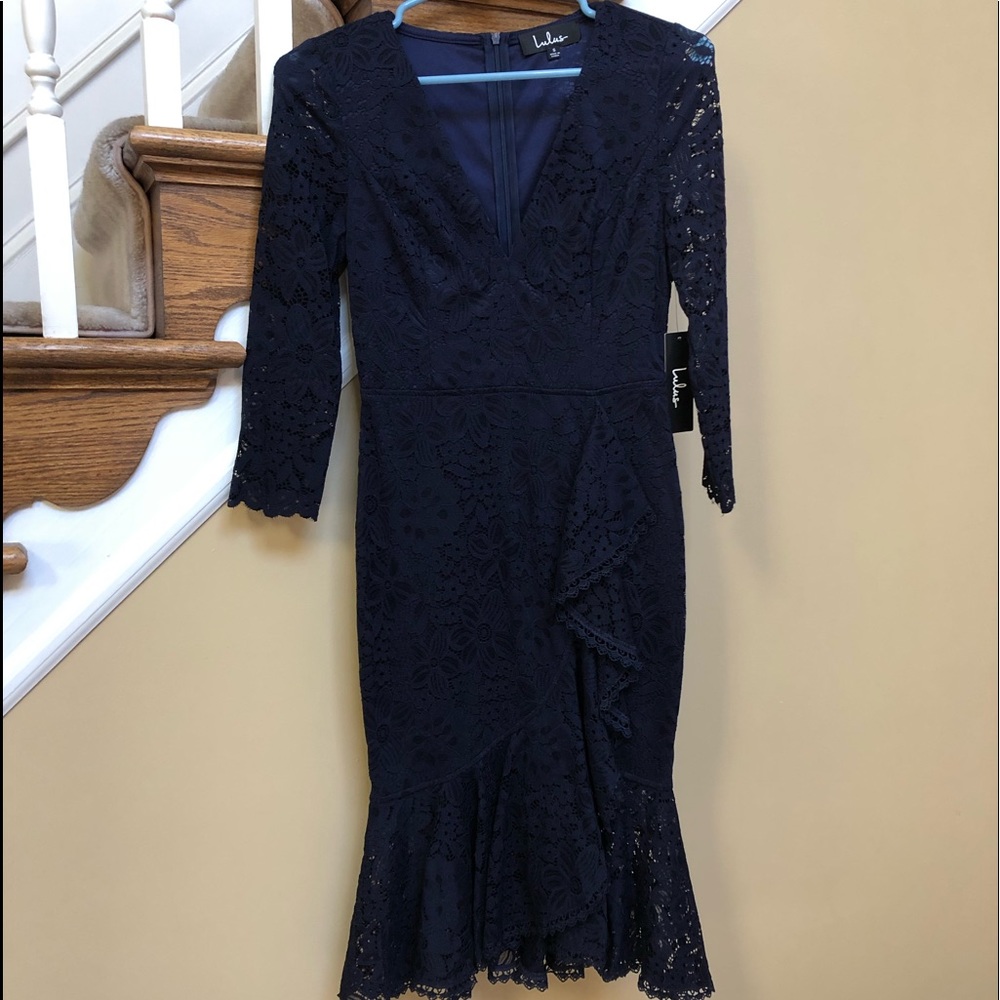 LULUs size small lace midi dress